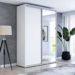 Wysoka szafa przesuwna z lustrem, pakowna – Maja 110x242x61 cm.