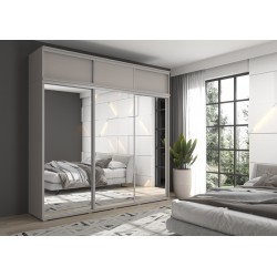 Zestaw z dużą szafą...